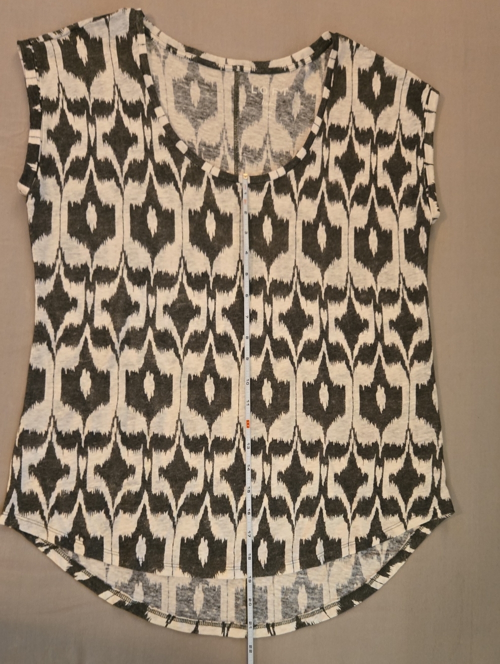 LOFT Olive Green Ikat 100% Linen Scoop Neck Top M Boho Tribal Short Sleeve - Picture 11 of 13